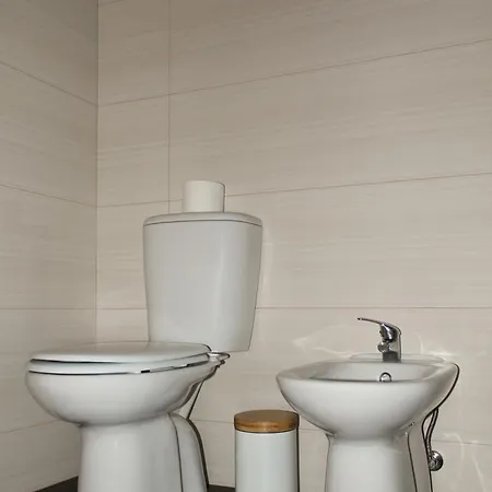 Quinta De Baixo مزرعة للإقامة Vila Marim