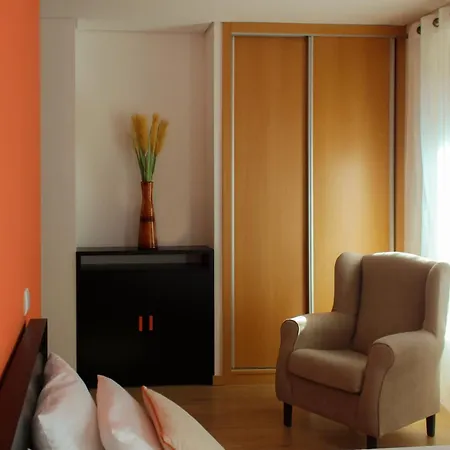 مزرعة للإقامة Quinta De Baixo