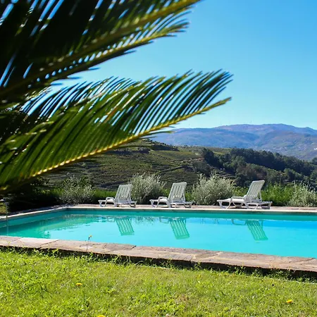 مزرعة للإقامة Quinta De Baixo